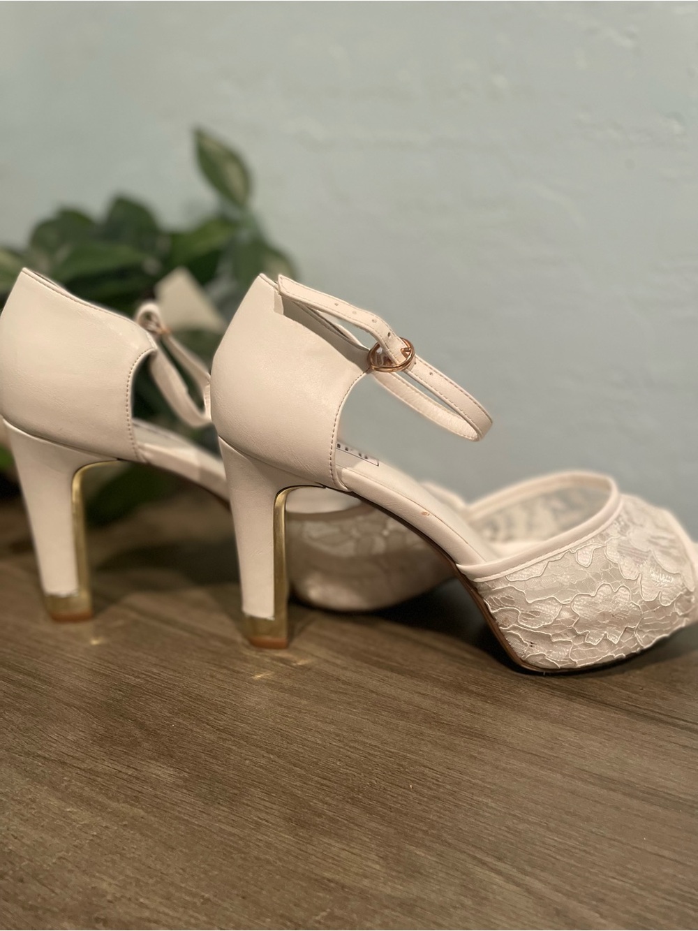 Women's Ivory Lace Platform Heel Formal Sandals with Ankle Strap - Picture 2 of 8
